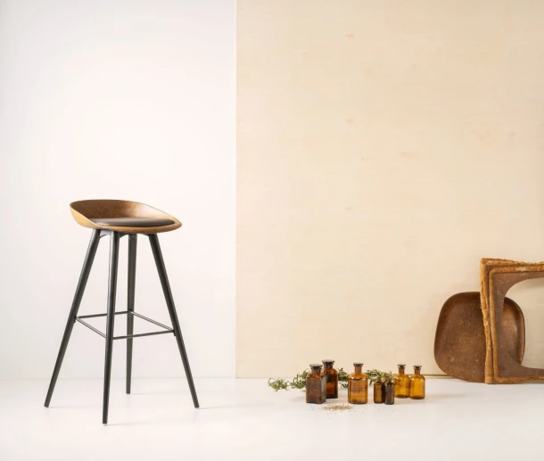 Barkruk Vepa Hemp High, kuip 100% plantaardig, frame hout