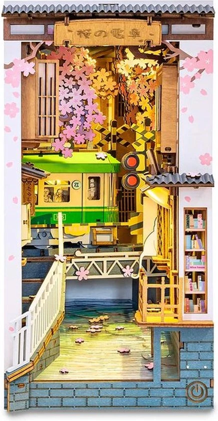 Robotime DIY Sakura Densya Book Nook TGB01