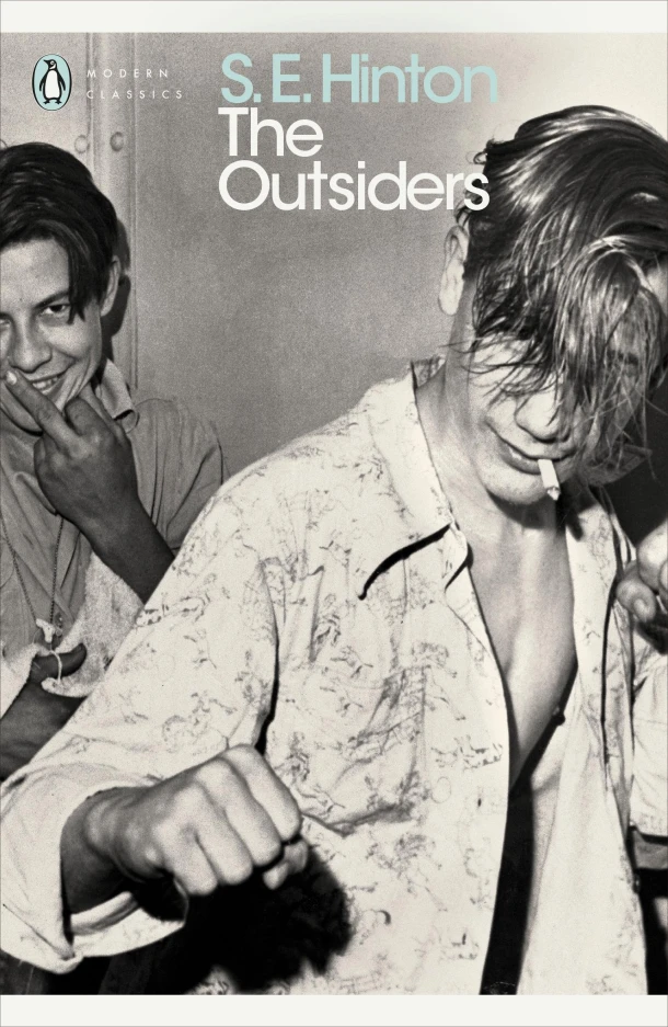 Modern Classics the Outsiders – S.E. Hinton – boek cover