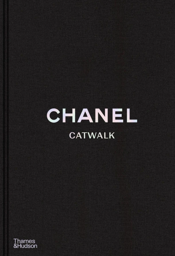 Chanel Catwalk – Patrick Mauriès – boek cover