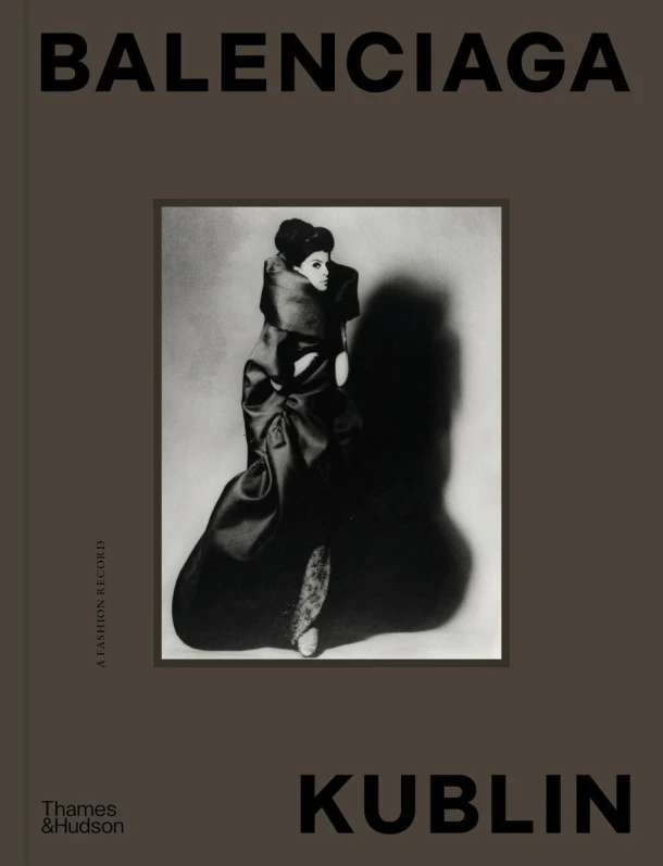 Balenciaga - Kublin – Ana Balda – boek cover