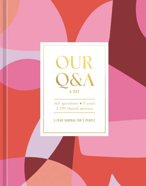 Our Q&A a Day (Hearts): 3-Year Journal for 2 People – boek cover