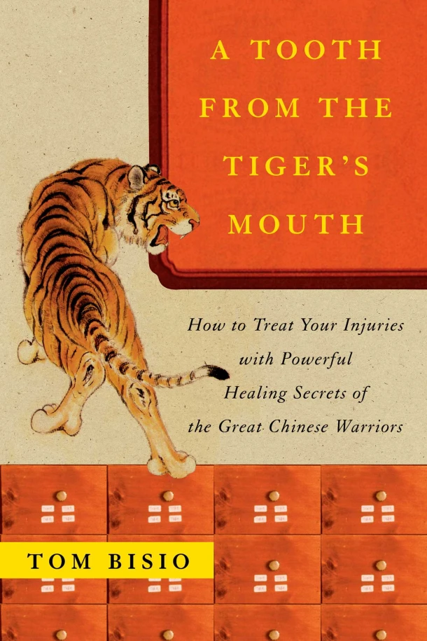 A Tooth from the Tiger's Mouth – Tom Bisio – boek cover