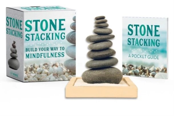 Stone Stacking – Christine Kopaczewski – boek cover