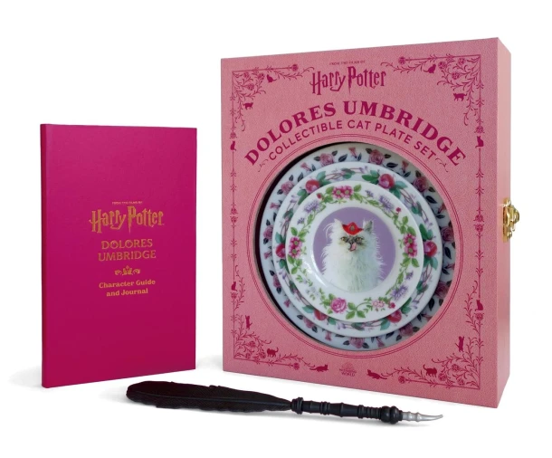 Harry Potter: Dolores Umbridge Collectible Cat Plate Set – boek cover