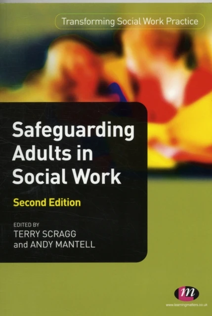 Safeguarding Adults in Social Work – Andy Mantell – boek cover