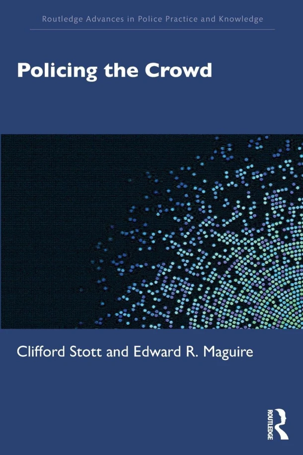Policing the Crowd – Clifford Stott – boek cover