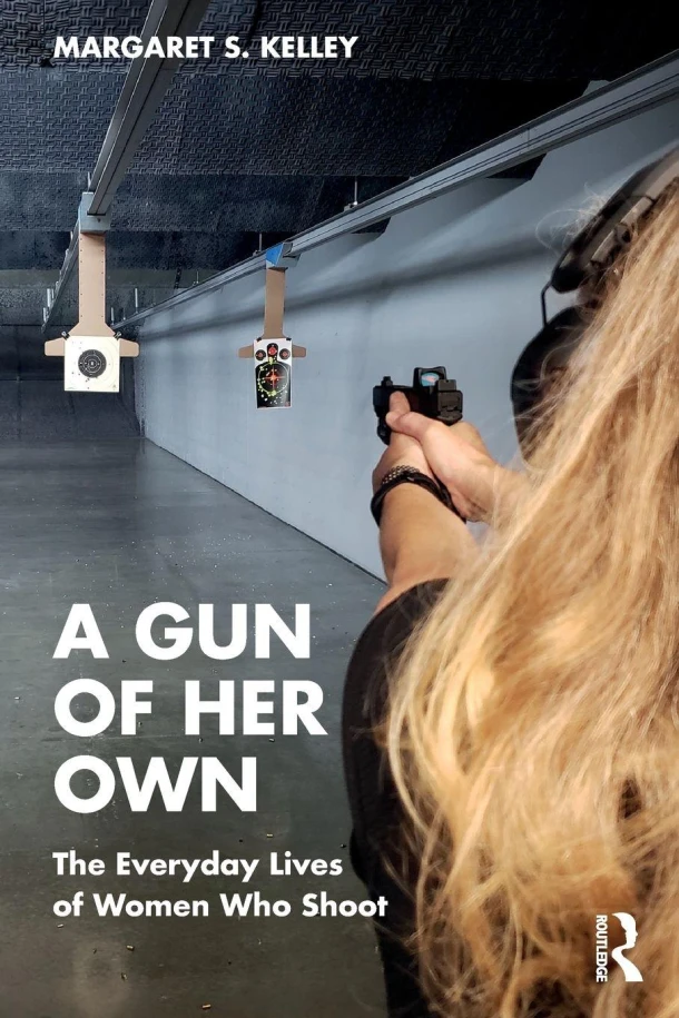 A Gun of Her Own – Margaret S. Kelley – boek cover