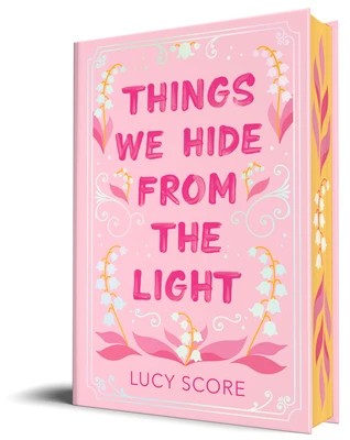 Things We Hide from the Light (Collector's Edition) – Lucy Score – boek cover
