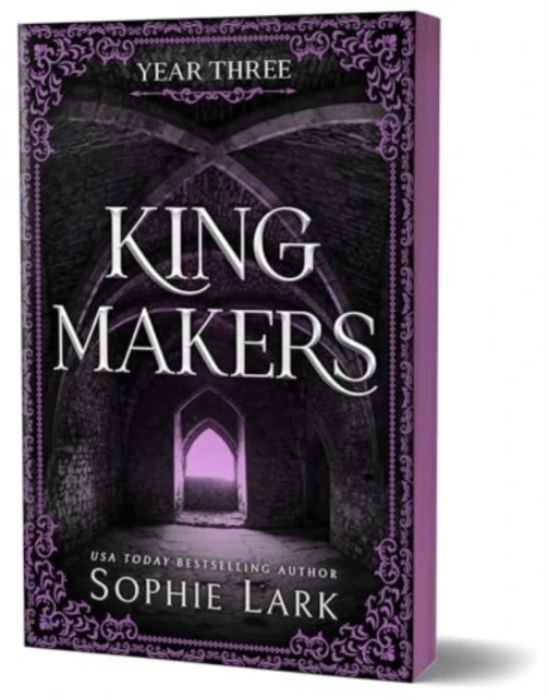 Kingmakers Year Three – Sophie Lark – boek cover