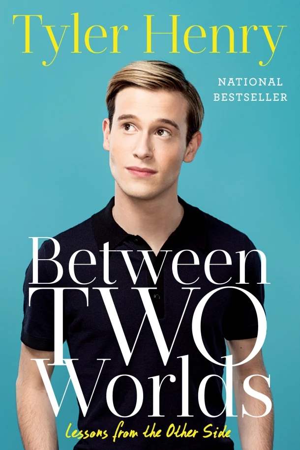 Between Two Worlds – Tyler Henry – boek cover