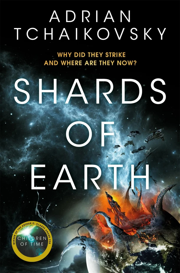 Shards of Earth – Adrian Tchaikovsky – boek cover