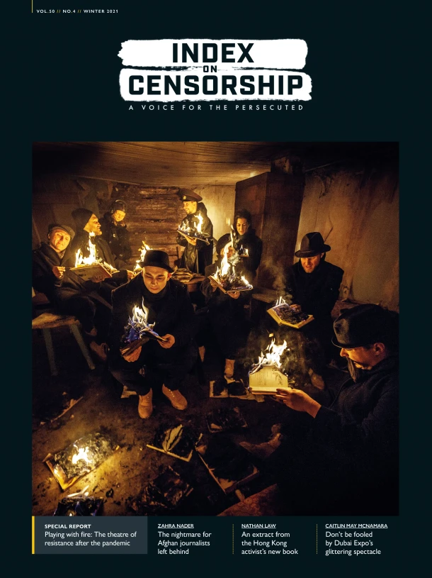 Playing with Fire: the theatre of resistance in the face of the pandemic – Steinfeld, Jemimah – boek cover