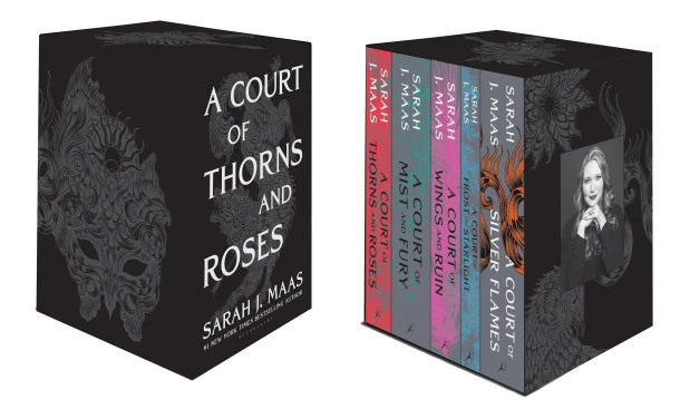 A Court of Thorns and Roses Hardcover Box Set – Sarah J. Maas – boek cover