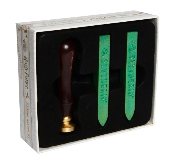 Insight Editions: HARRY POTTER SLYTHERIN WAX SEA – Insight Editions – boek cover