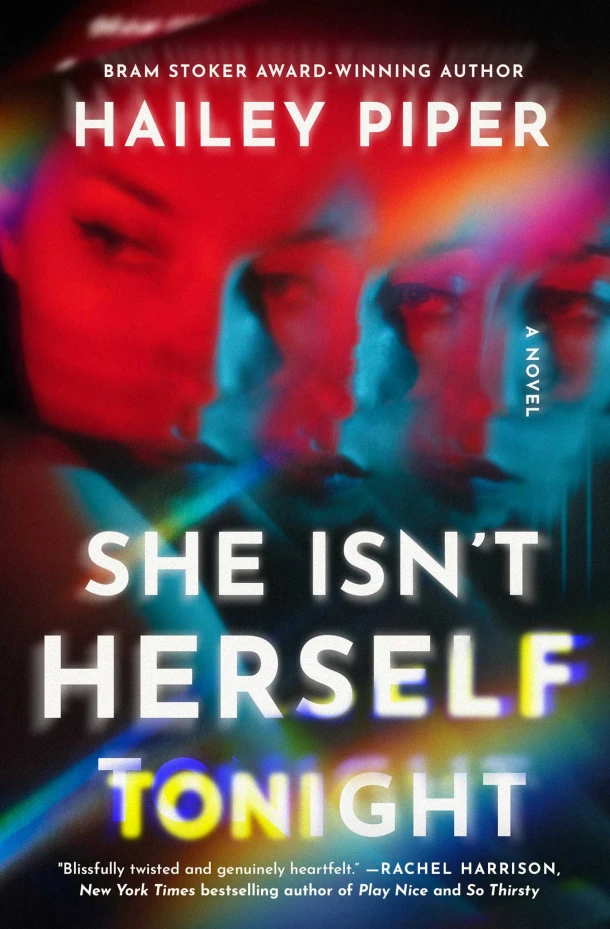 She Isn't Herself Tonight – Hailey Piper – boek cover