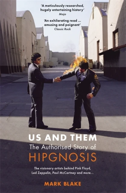 Us and Them: The Authorised Story of Hipgnosis – Mark Blake – boek cover