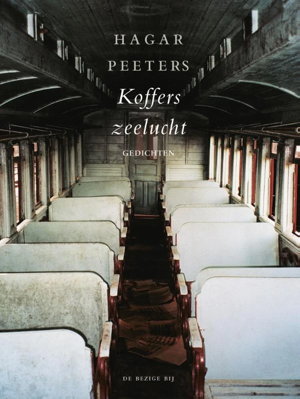 Koffers zeelucht – Hagar Peeters – boek cover