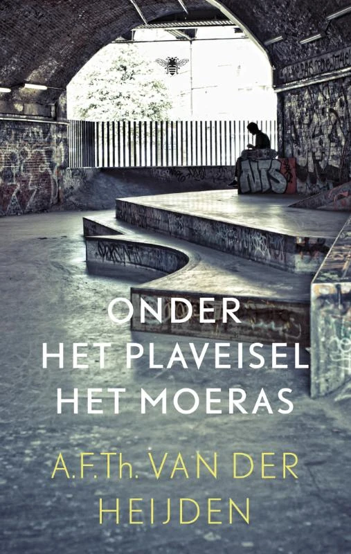 Onder het plaveisel het moeras – A.F.Th. van der Heijden – boek cover