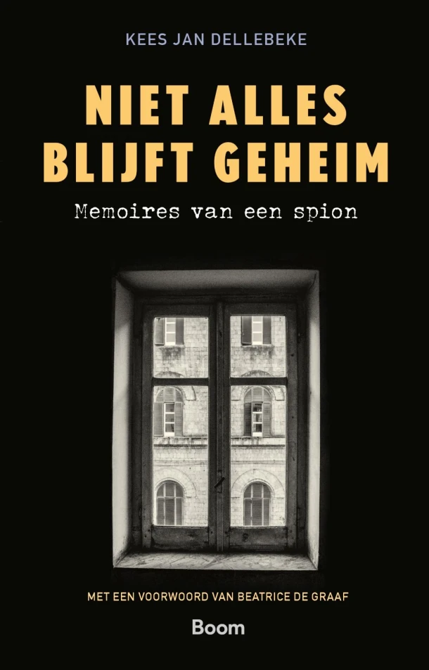Niet alles blijft geheim – Kees Jan Dellebeke – boek cover
