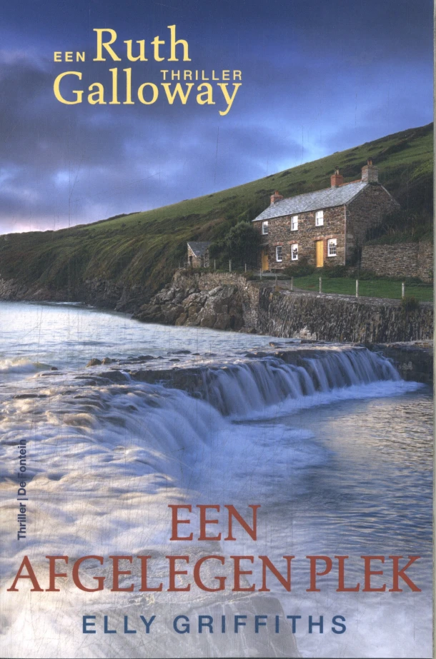 Een afgelegen plek – Elly Griffiths – boek cover