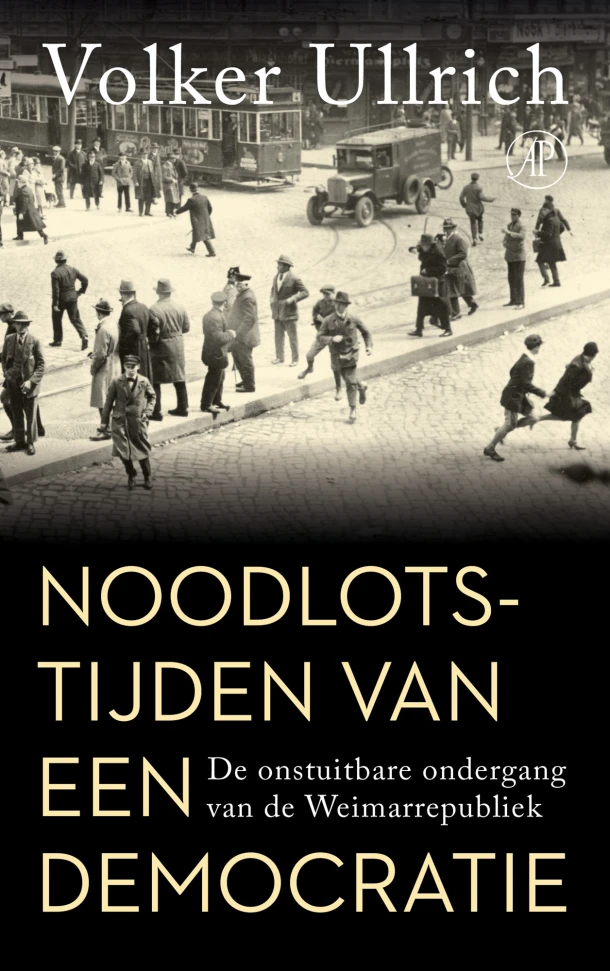 Noodlotstijden van een democratie – Volker Ullrich – boek cover