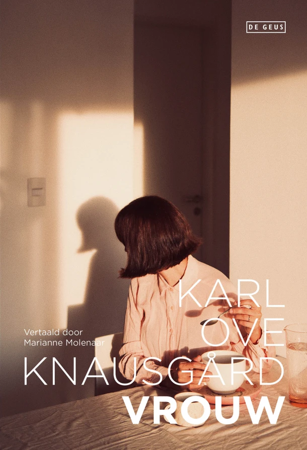 Vrouw – Karl Ove Knausgård – boek cover