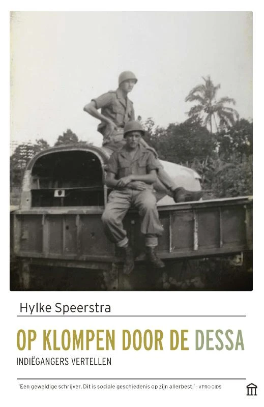 Op klompen door de dessa – Hylke Speerstra – boek cover