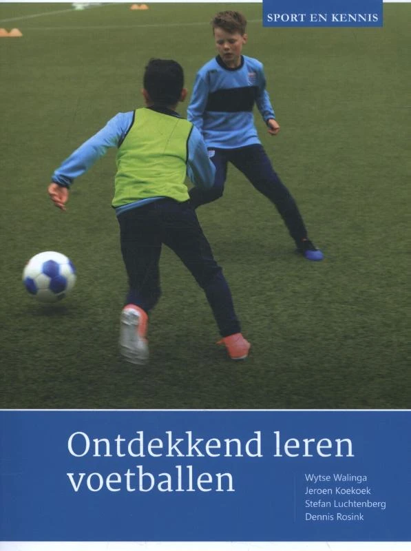 Ontdekkend leren voetballen – Wytse Walinga – boek cover