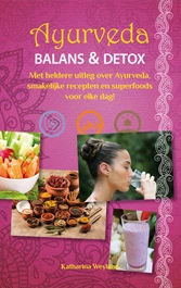 Ayurveda - balans & detox – Katharina E. Weyland – boek cover