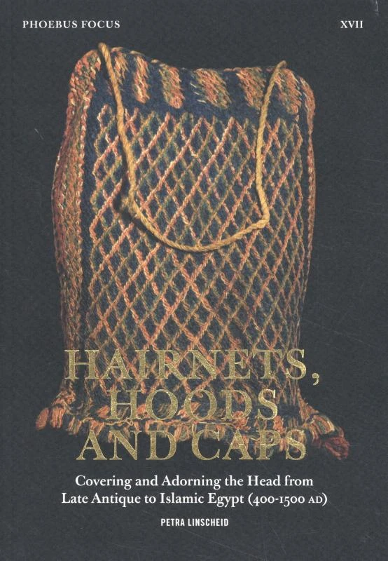 Hairnets, Hoods and Caps – Petra Linscheid – boek cover
