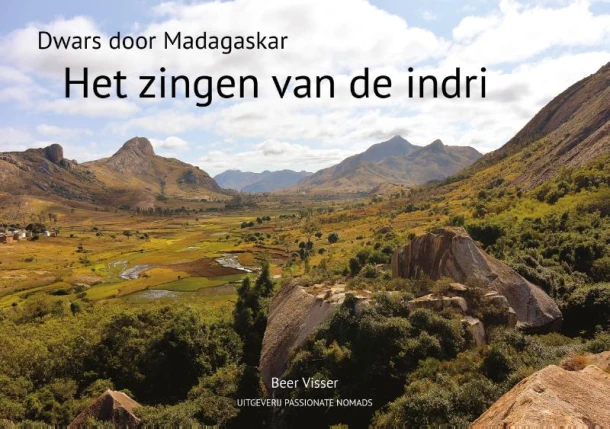 Het zingen van de indri – Beer Visser – boek cover