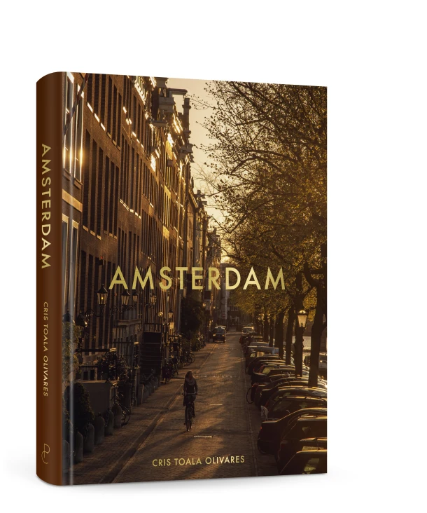 Amsterdam – Cris Toala Olivares – boek cover
