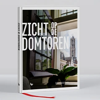 Zicht op de Domtoren – Robert Oosterbroek – boek cover