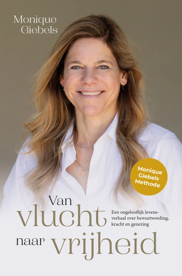Van vlucht naar vrijheid – Monique Giebels – boek cover