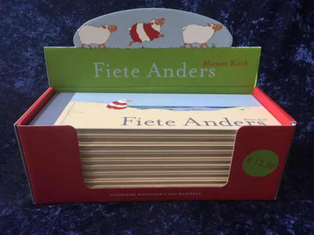 Fiete Anders midi-editie- display 10 exemplaren – Miriam Koch – boek cover