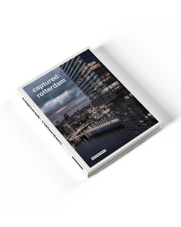 captured: rotterdam – Roy Geneugelijk – boek cover