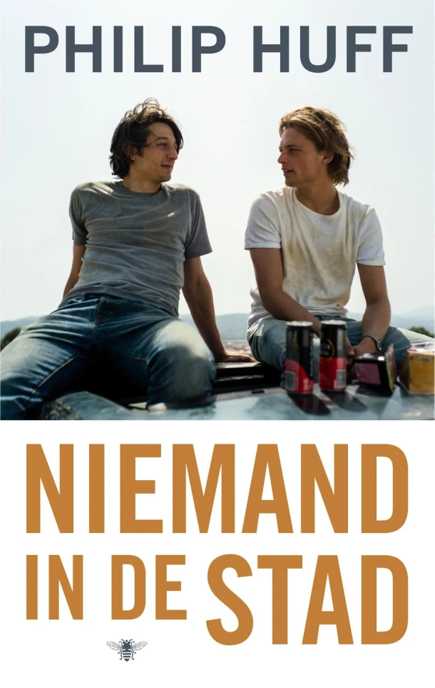Niemand in de stad – Philip Huff – boek cover