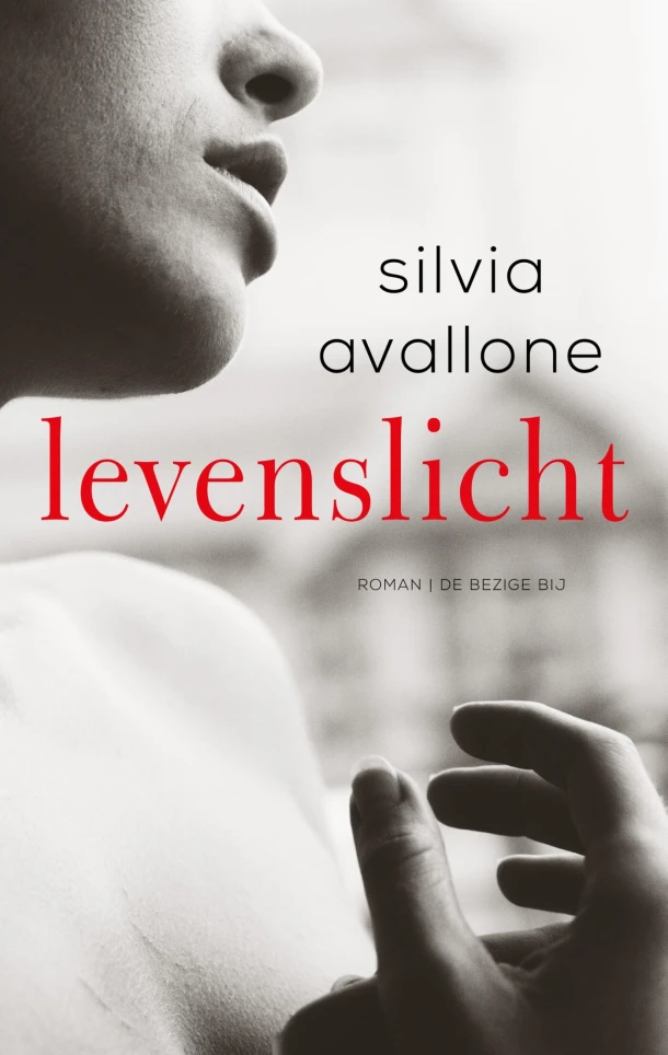Levenslicht – Silvia Avallone – boek cover