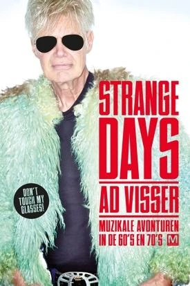 Strange days – Ad Visser – boek cover