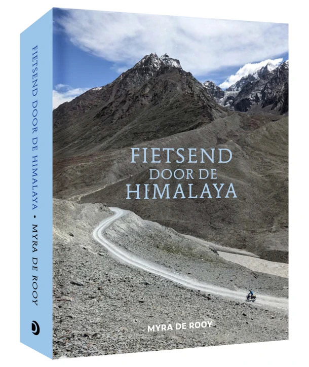 Fietsend door de Himalaya – Myra de Rooy – boek cover