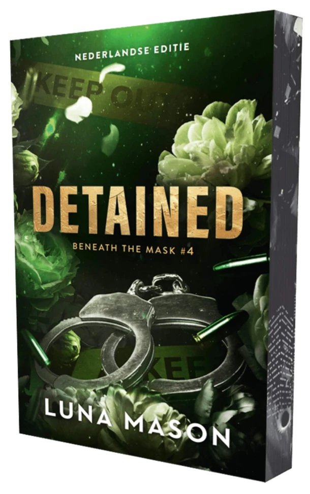 Detained – Luna Mason – boek cover