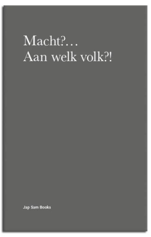 Macht?... Aan Welk Volk?! – J. Staal – boek cover