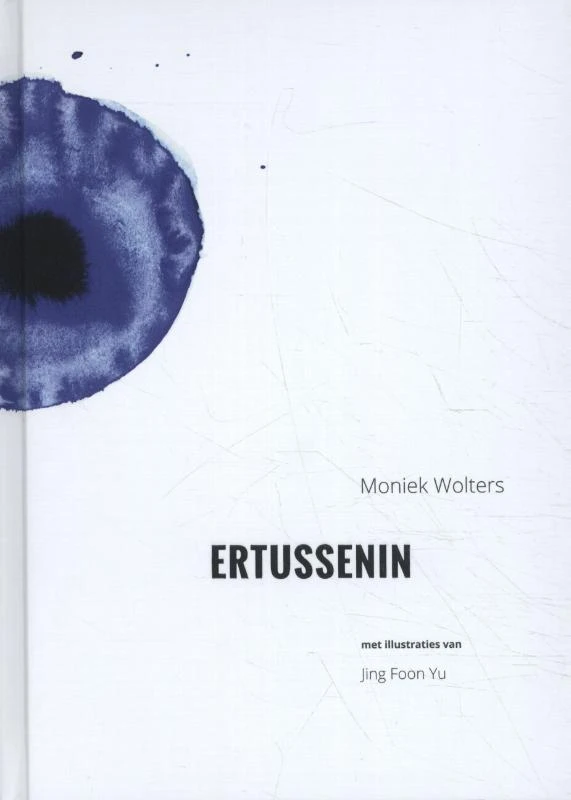 Ertussenin – Moniek Wolters – boek cover