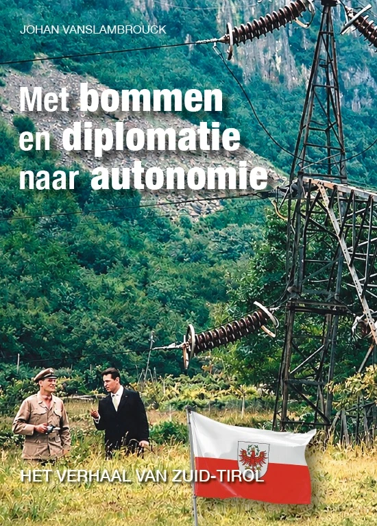 Met bommen en diplomatie naar autonomie – Johan Vanslambrouck – boek cover